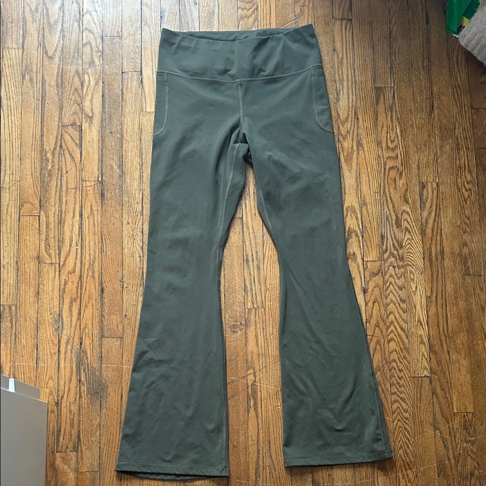 Under armour Green bell Bottoms